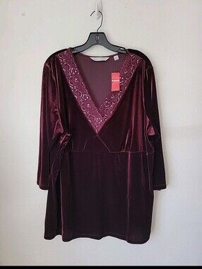 Velvet V-Neck Lace Trim Tunic Top - Burgundy Plus Size 26/28 Holiday Dressy